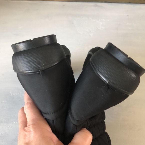 NWOB Black Weather Resistant Boots Size 6Shearling Type Lining Warm Winter Shoes - Picture 5 of 8